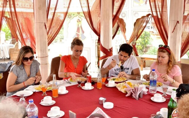 Hotel Royal Rest