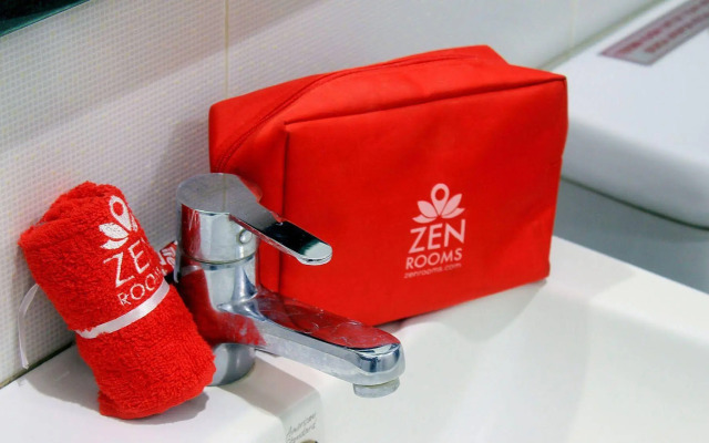 ZEN Rooms Lengkong Besar