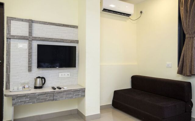 Fabhotel Shalom Indus Residency