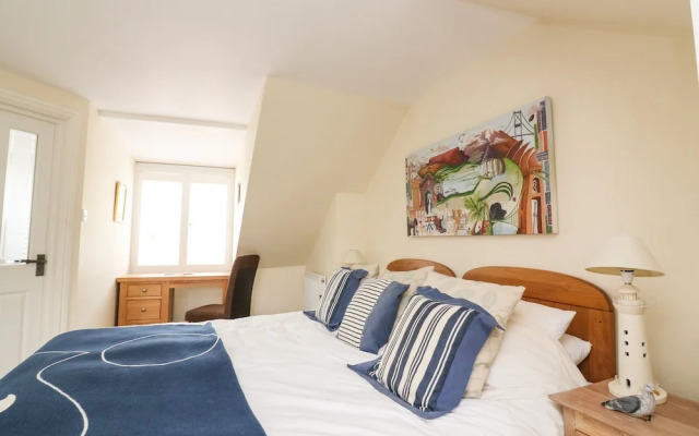 Mayflower, 9 Coronation Road