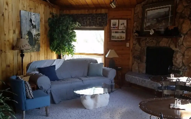 Jewel Lake Bed and Breakfast