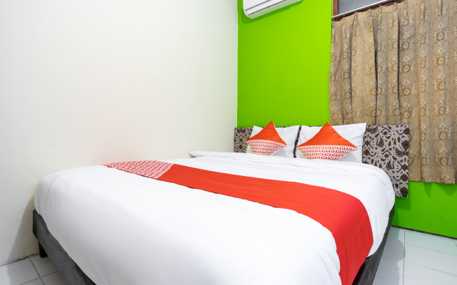 OYO 2454 Wanawiyata Homestay