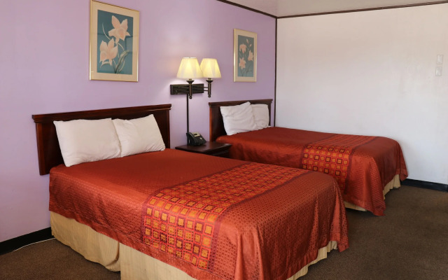 Relax Inn Mineral Wells