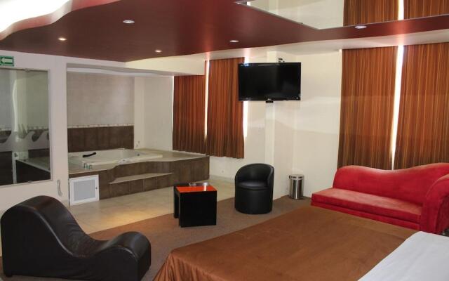 Motel Séptimo Eclipse - Adults Only