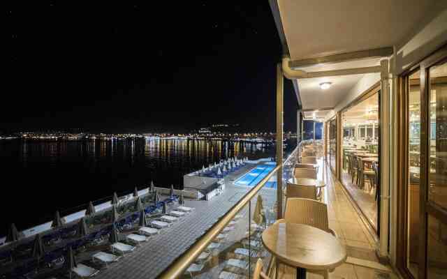 Horizon Beach Hotel