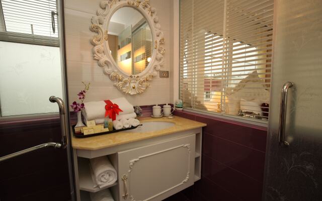 Hanoi Hotel Royal