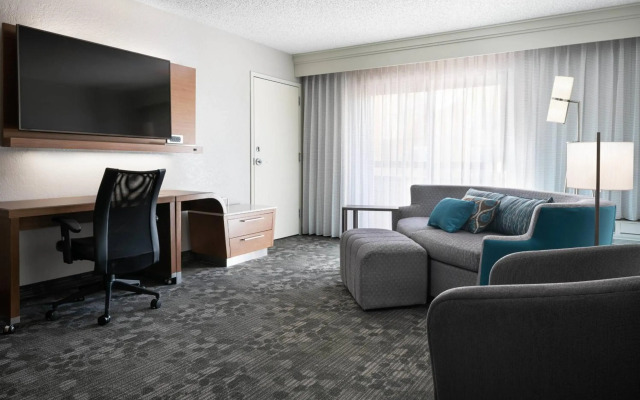 Courtyard by Marriott Las Vegas Convention Center