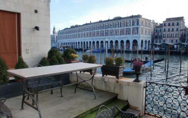 Grimaldi Apartments San Marco Castello Cannaregio e Rialto