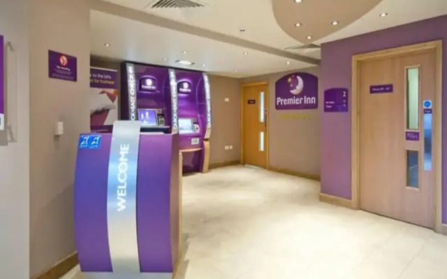 Premier Inn Edinburgh Princes Street