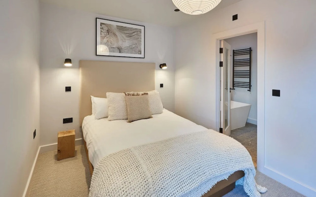 Host Stay Taylor Street