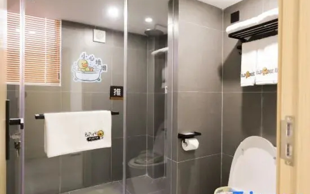 Leliving Lianjiang Heyuan Hot Spring Resort Hotel