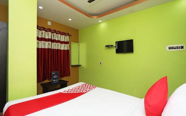 OYO 16058 Classic Inn