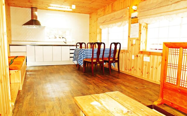 Liun Cabin