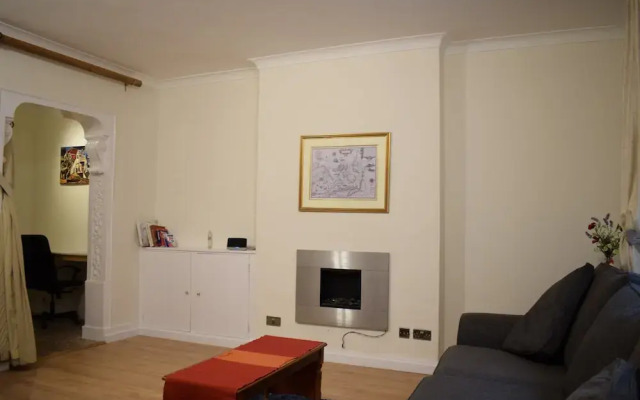 1 Bedroom Apartment in Knightsbridge