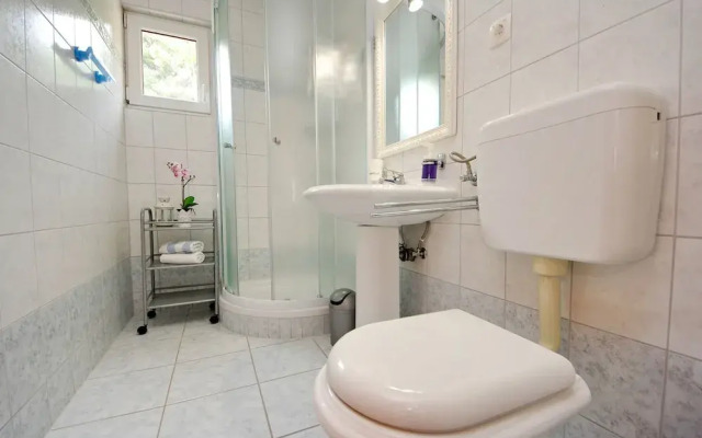 Seafront Apartments Deveron