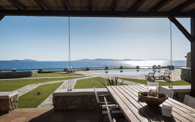 Mykopetra Villas