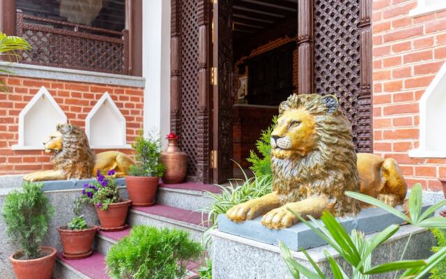 Airport Himalaya Boutique Hotel