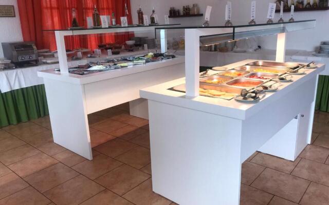 Malia Holidays Hotel