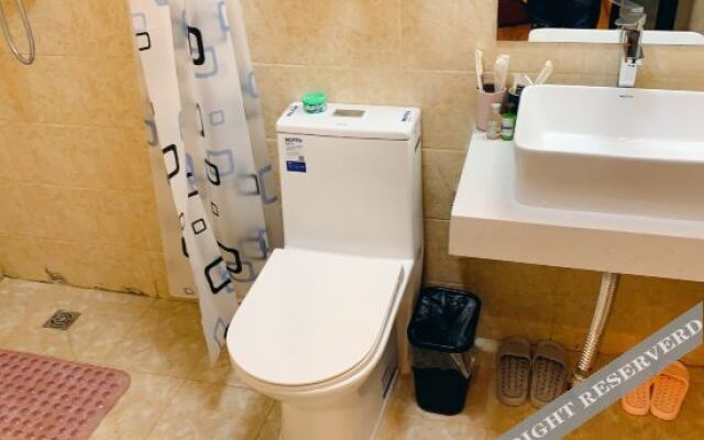 Oyo Huashi Hotel