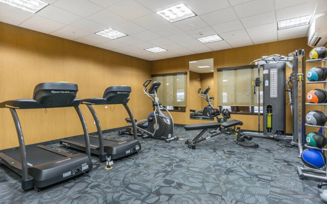Comfort Inn & Suites Edmonton International Airport
