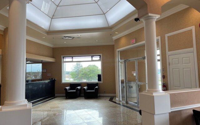 ALMAC HOTEL Lac La Biche