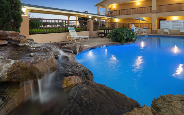 Best Western Angleton Inn