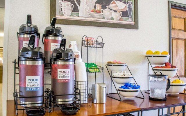 Quality Inn & Suites Green Bay - Ashwaubenon