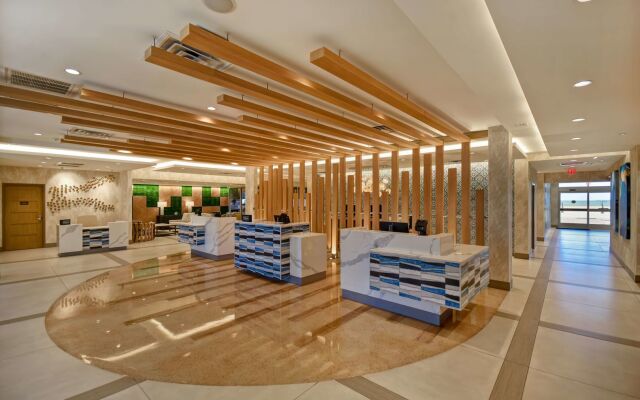 DoubleTree by Hilton Virginia Beach Oceanfront South