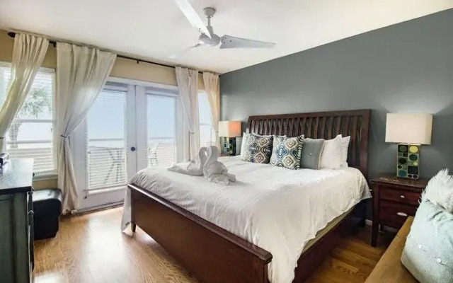 Galveston by 3rd Coast Getaways