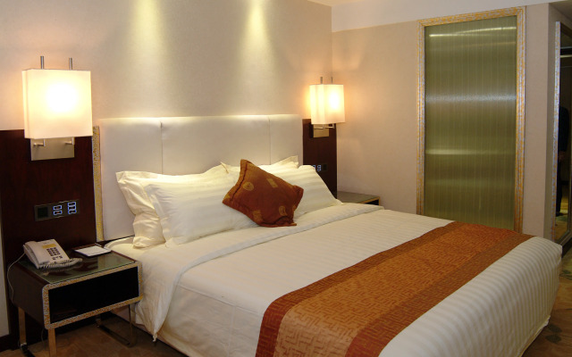 Guangdong Hotel-Free Shuttle & Registration Counter Service during Canton Fair