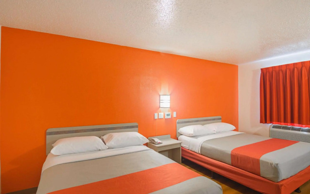 Motel 6 Lawton, OK