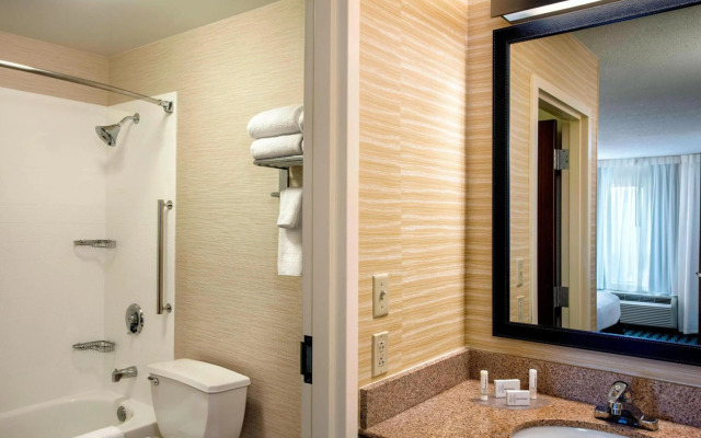 Fairfield Inn and Suites By Marriott Merrillville