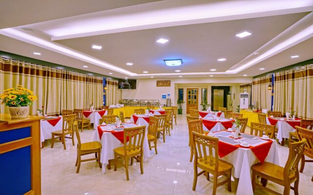 Moon Light Hotel