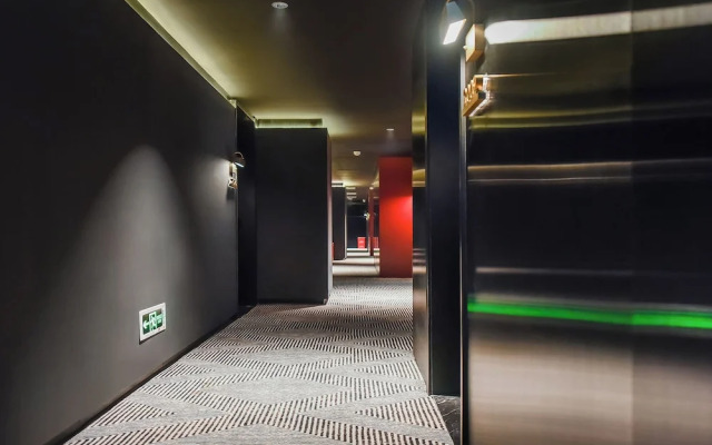 Enji M Hotel-Jiefangbei Hongyadong