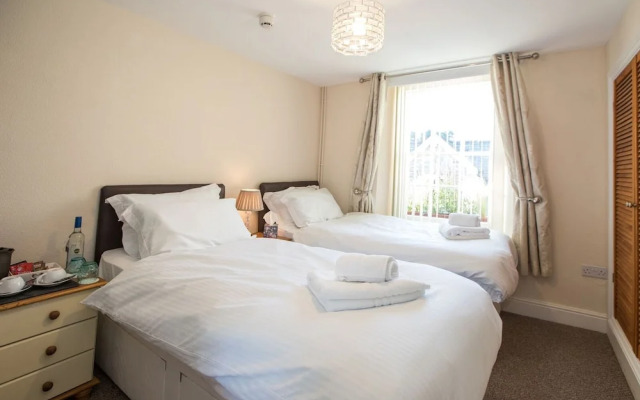 The Royal Oak Hotel