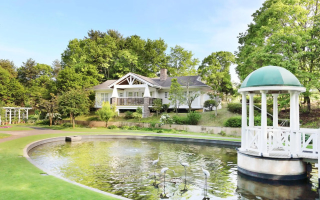 Resort Forest Hills Garden