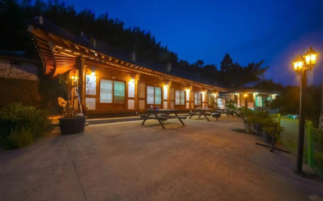 Suncheon Bay Minsok Hanok Pension