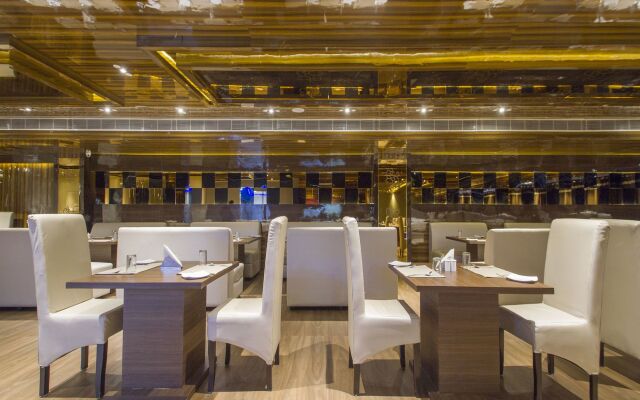 OYO 10225 Hotel Sree Chandana