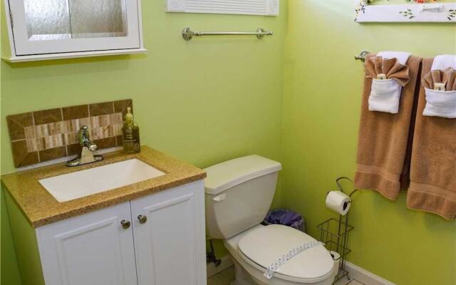 Lakeside Beach House by RedAwning