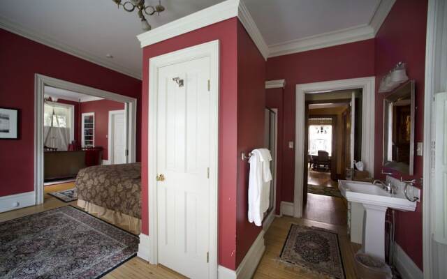 The Peter Herdic Inn