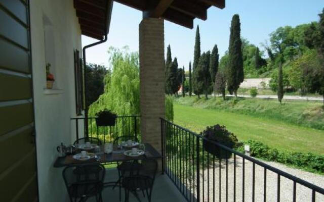 L'isolo B&b And Apartments