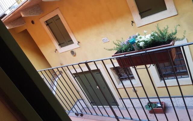 Elly's House