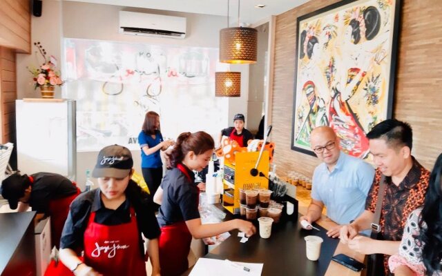 Avira Hotel Makassar