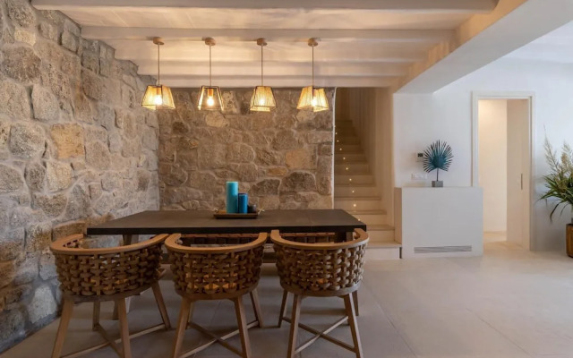Island Times Villa by Unique Villas Collection