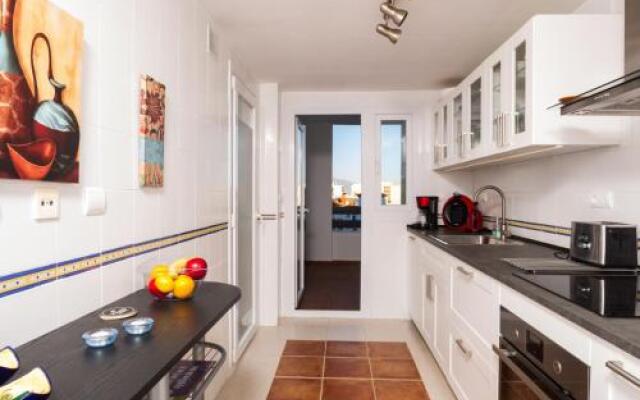 Apartment Apt