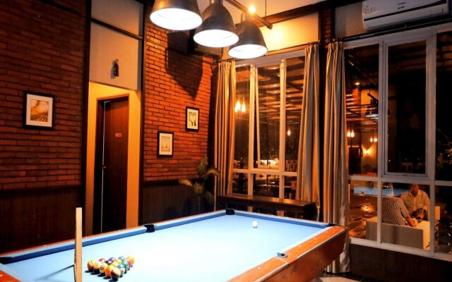 Amarelo Hotel Solo