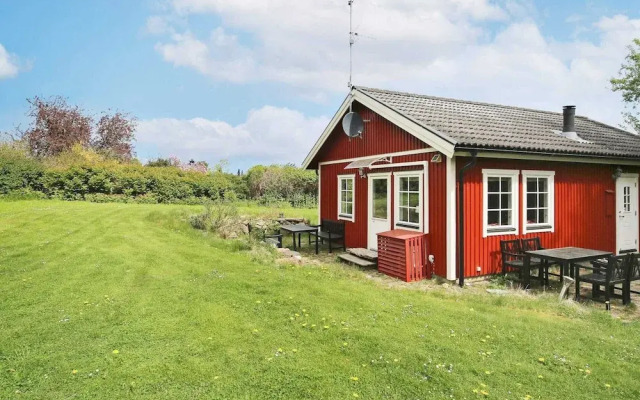 6 Person Holiday Home in Dronningmolle-by Traum