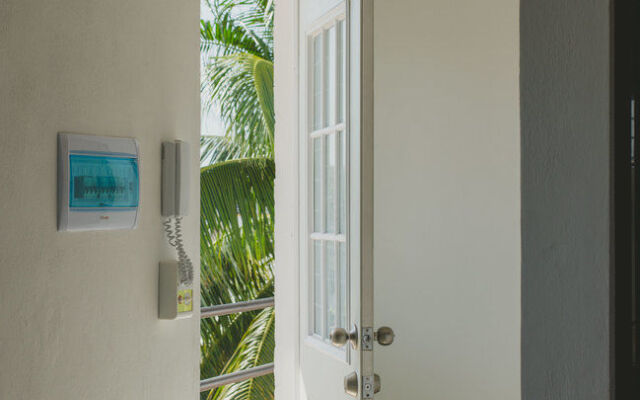 Ca' del Sol Condo Hotel