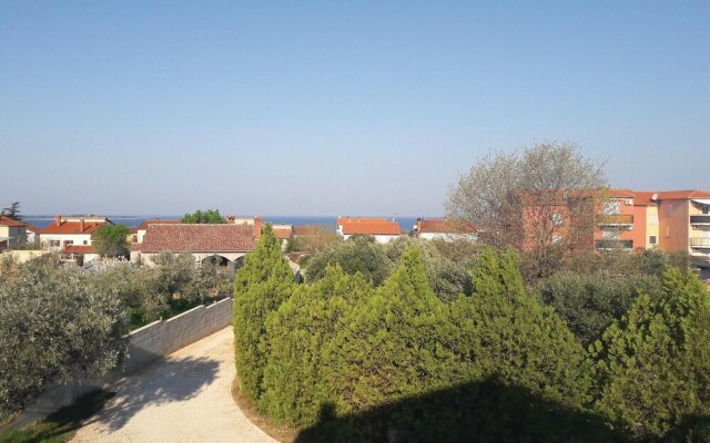 Nice Home in Peroj With Wifi and 2 Bedrooms