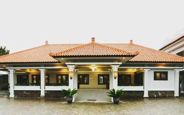 OYO 309 Avila Ketapan Rame Hotel